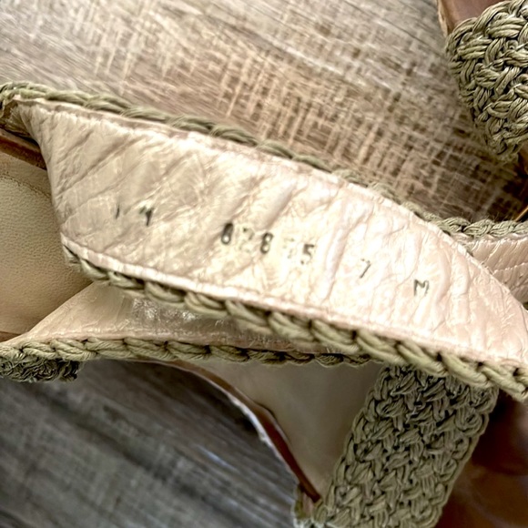 STUART WEITZMAN Alex Wedges - Picture 7 of 7